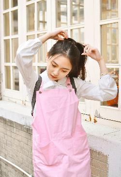 善良的女秘书的目的